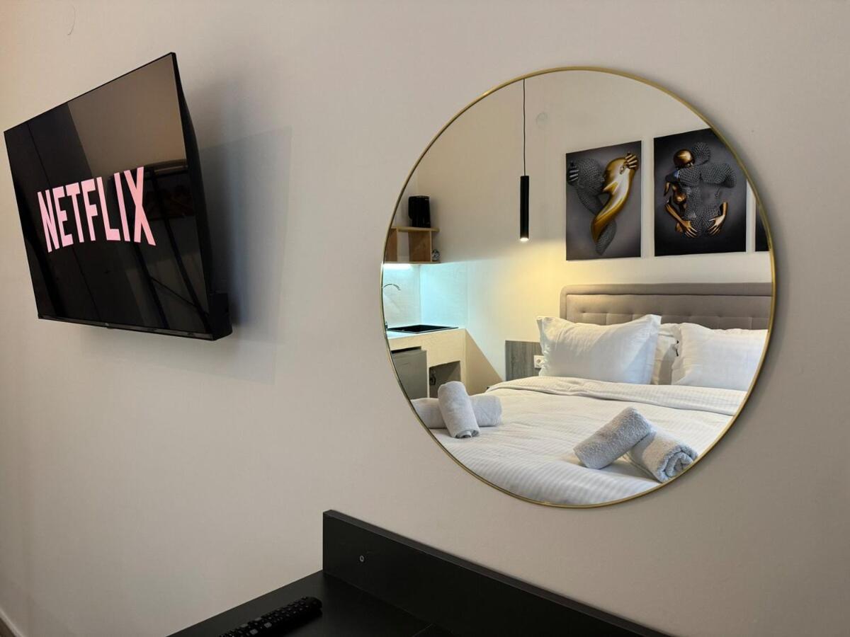 Private Mini Suite-urban Escape * Thessaloniki