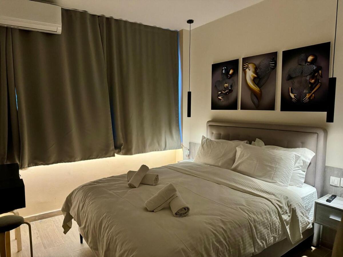 Private Mini Suite-urban Escape Apartment Thessaloniki